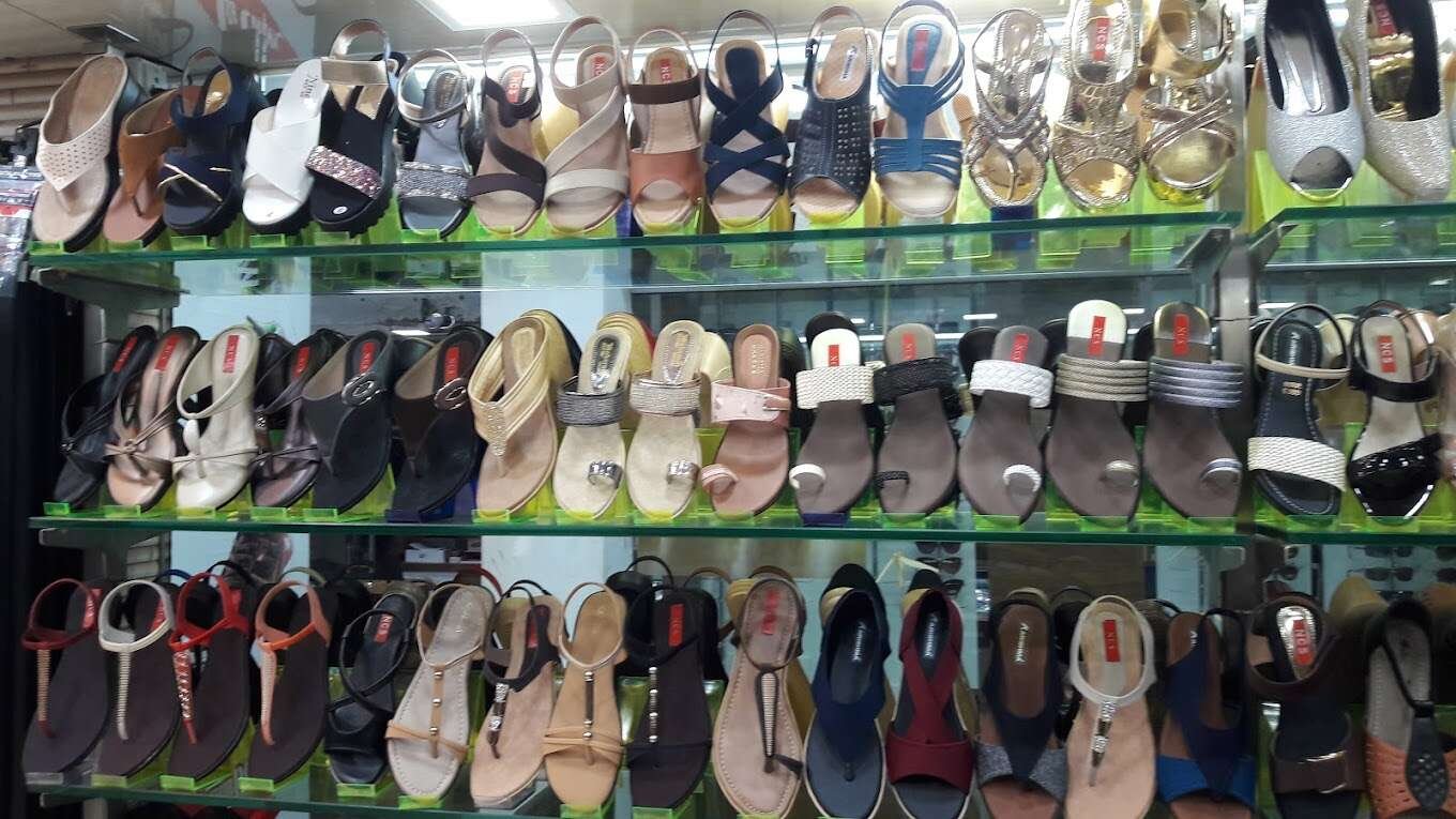 New Corner Shop - Shoes & Bags